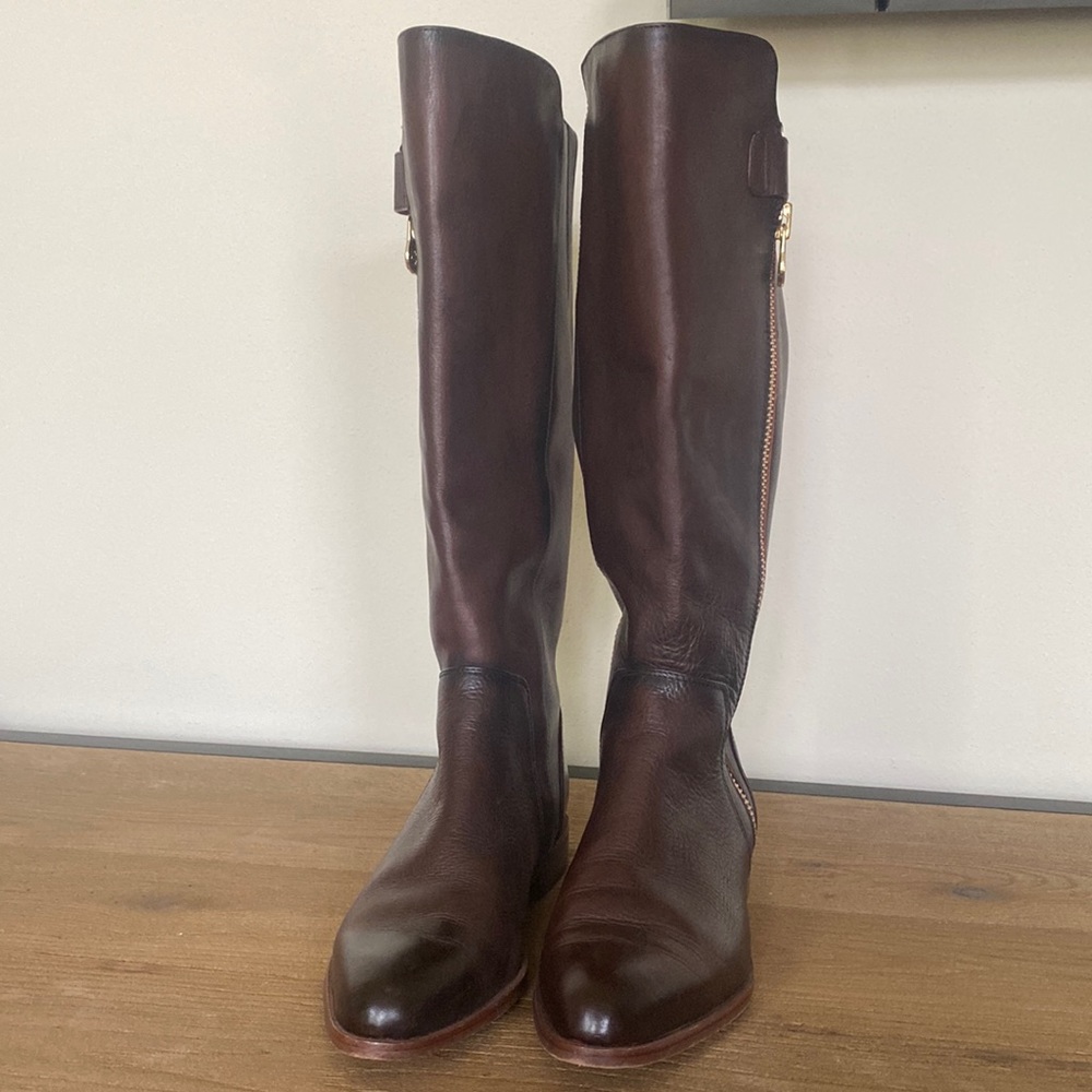 Isola, size 7.5, leather boot with side zipper